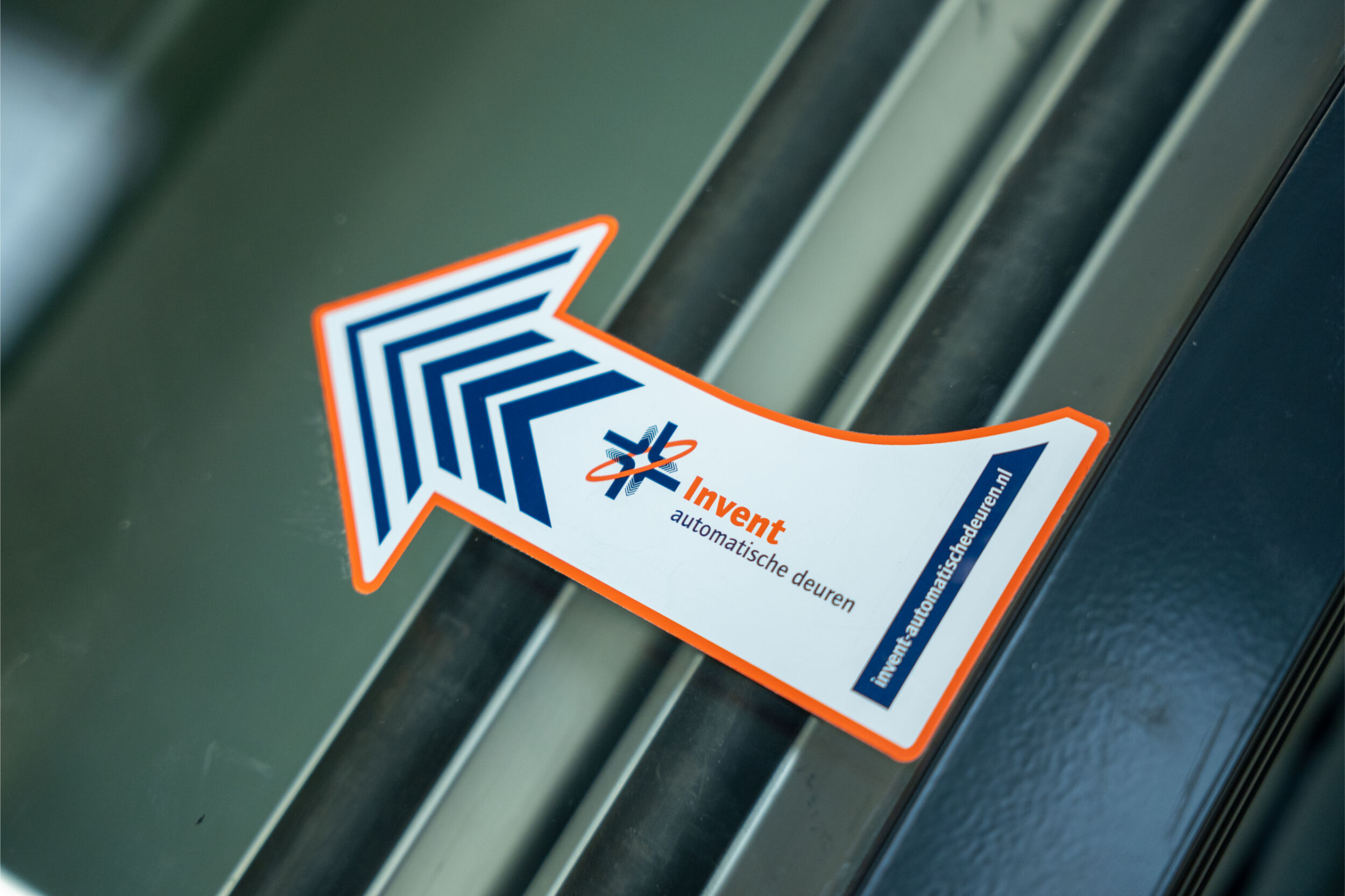 Invent automatische deuren logo